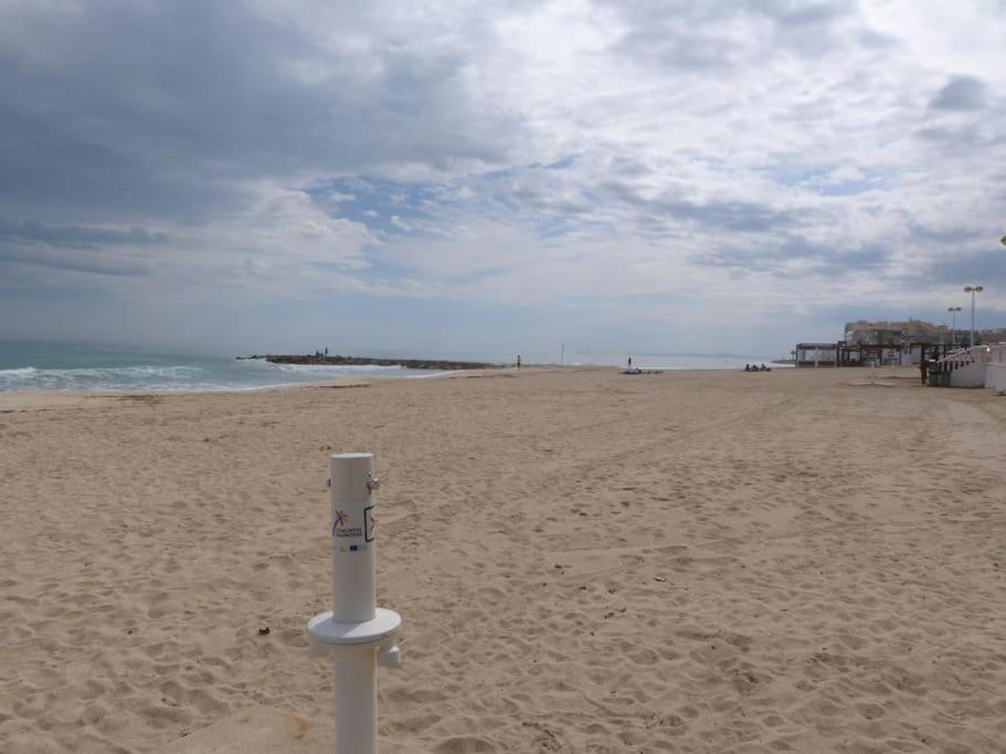 טורבייחה Modern Apartment In Torrevjea 200M From The Loccos Beach מראה חיצוני תמונה