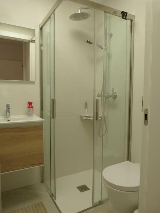 טורבייחה Modern Apartment In Torrevjea 200M From The Loccos Beach מראה חיצוני תמונה