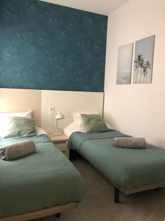 טורבייחה Modern Apartment In Torrevjea 200M From The Loccos Beach מראה חיצוני תמונה